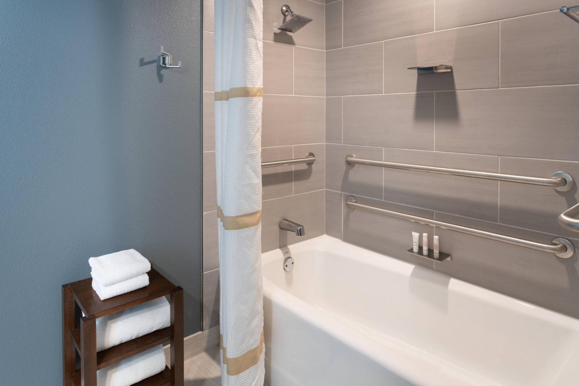 Marriott Anchorage Downtown Hotel Ngoại thất bức ảnh